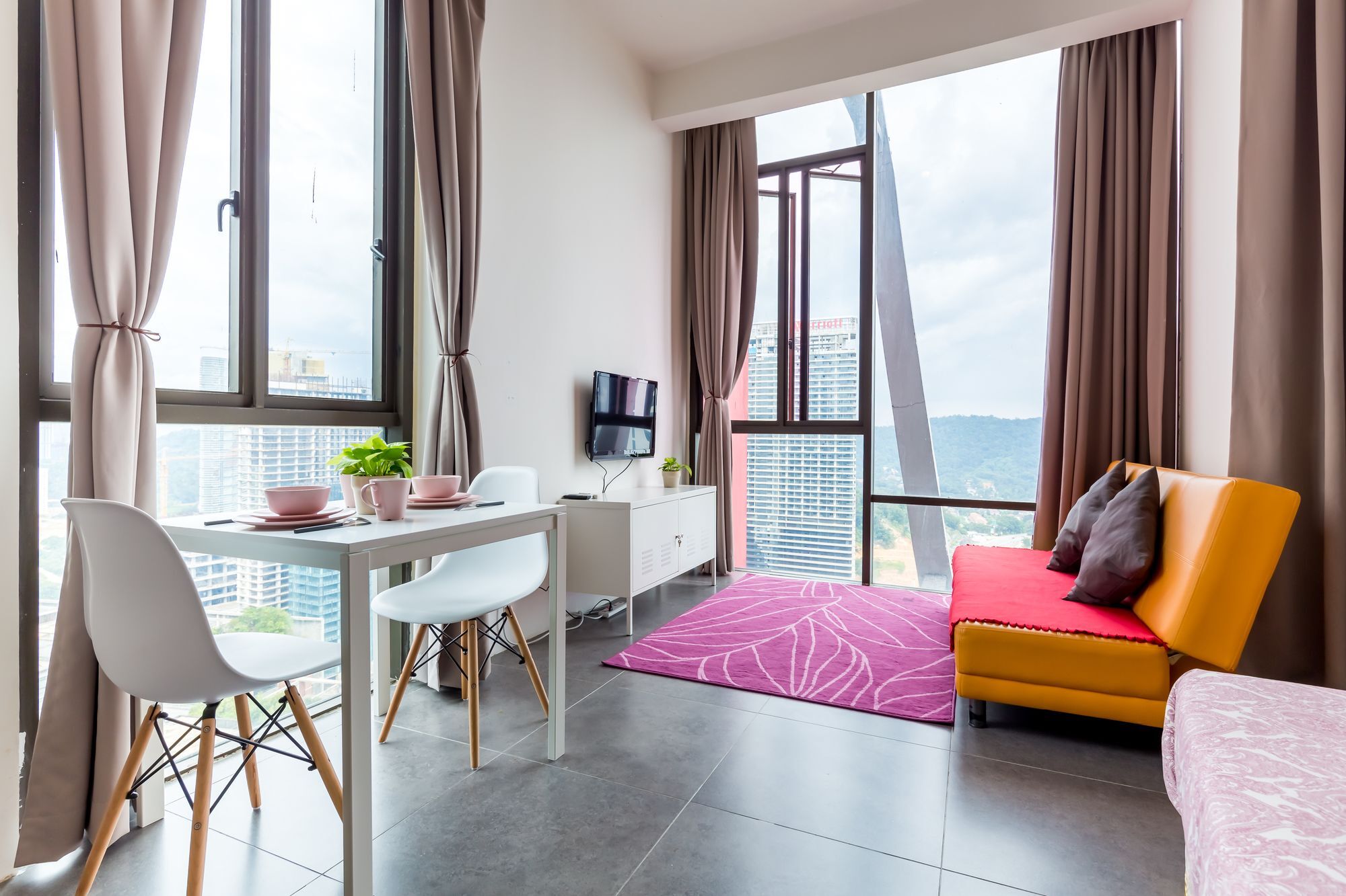 The 12 Suites @ Empire Damansara เปอตาลิงจายา ภายนอก รูปภาพ