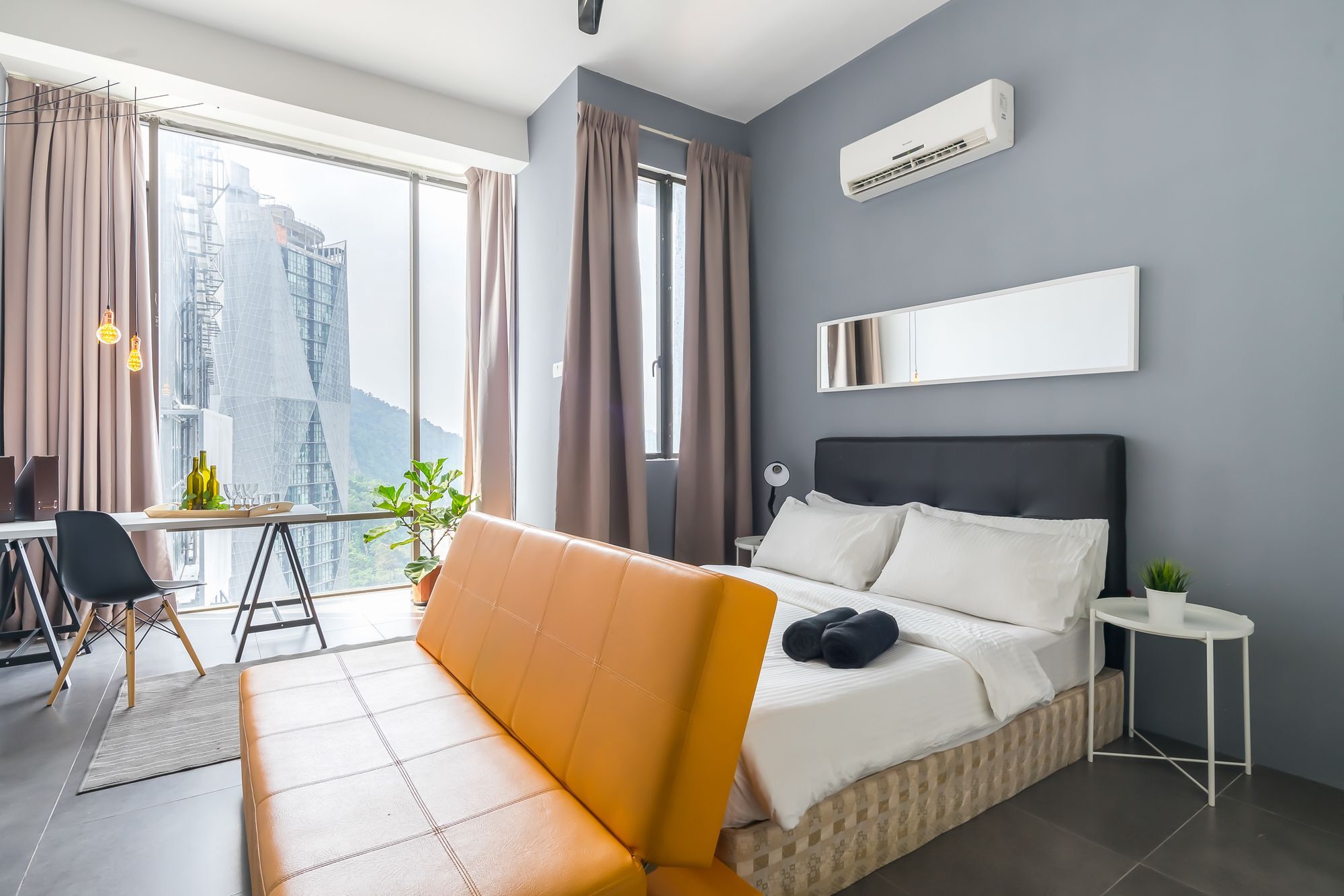 The 12 Suites @ Empire Damansara เปอตาลิงจายา ภายนอก รูปภาพ